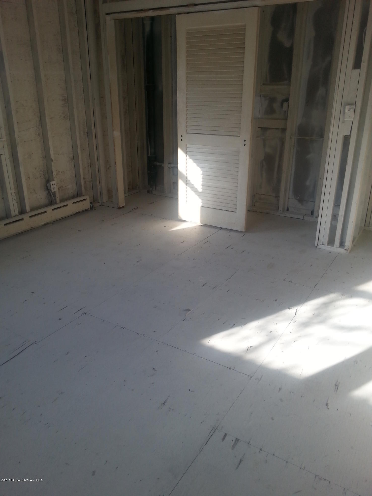 294 Highway 36 Highlands, NJ 07732 - Photo 15 of 19 20150220_153327