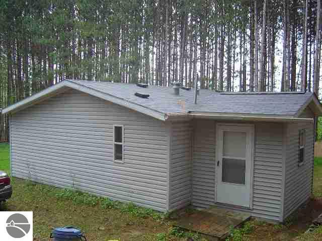 12821 South Cedar Road Cedar, MI 49621 - Photo 6 of 6 1663341-5.JPG