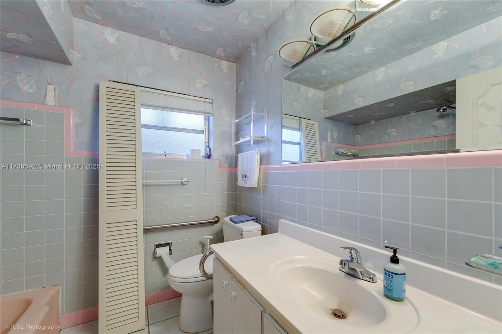 2345 Southwest 23rd Terrace Miami, FL 33145 - Photo 11 of 18