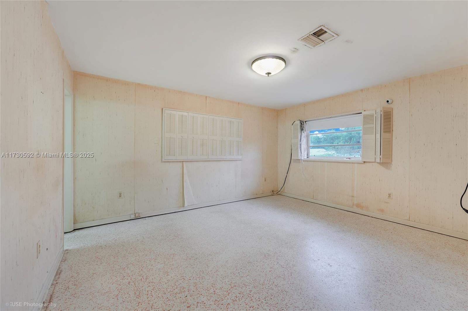 2345 Southwest 23rd Terrace Miami, FL 33145 - Photo 12 of 18