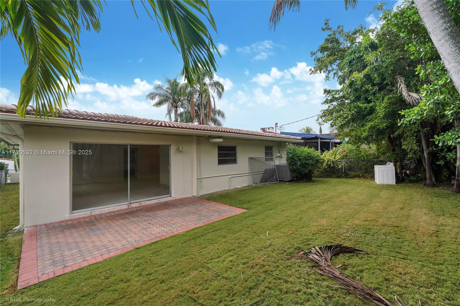 2345 Southwest 23rd Terrace Miami, FL 33145 - Photo 17 of 18