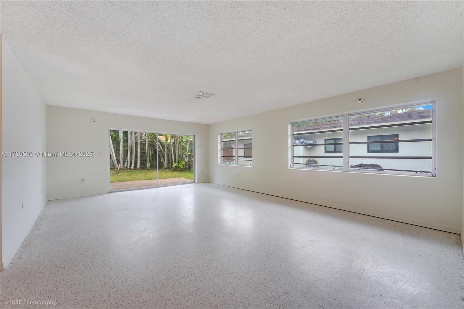 2345 Southwest 23rd Terrace Miami, FL 33145 - Photo 3 of 18 Living Area