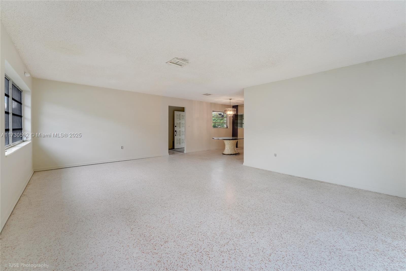 2345 Southwest 23rd Terrace Miami, FL 33145 - Photo 4 of 18