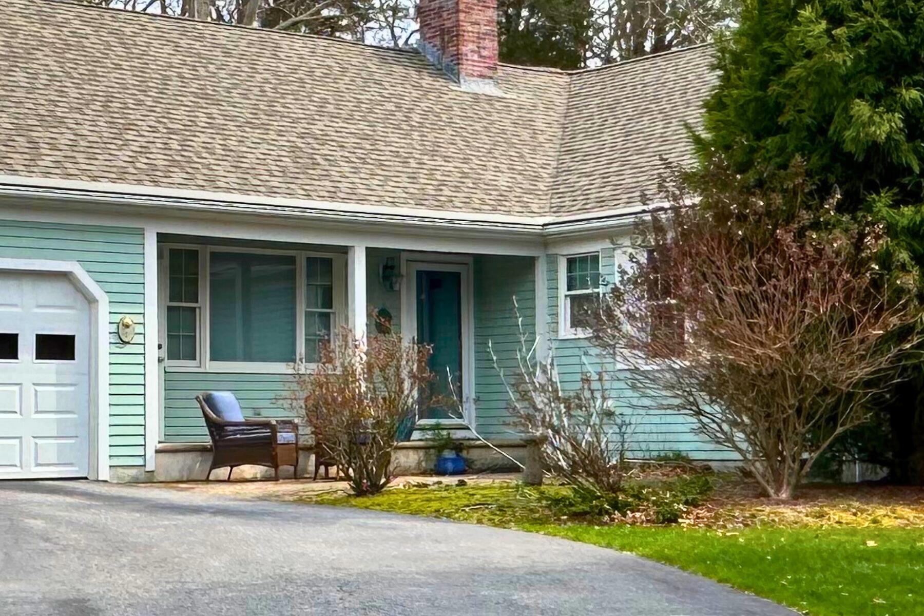 9 Coach Lane Sandwich, MA 02563 - Photo 2 of 47 4113A