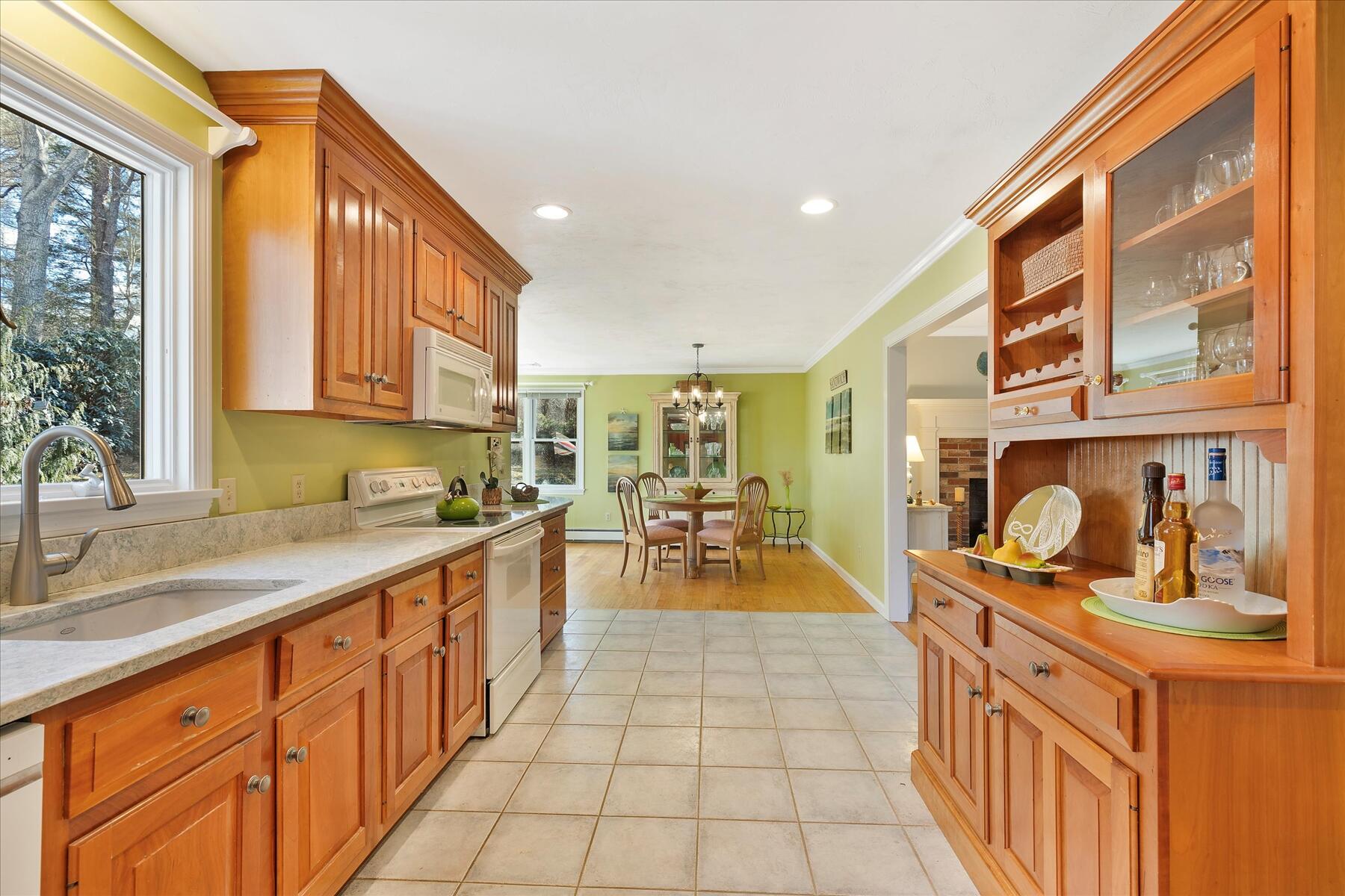 9 Coach Lane Sandwich, MA 02563 - Photo 27 of 47 9 Coach Ln (131)