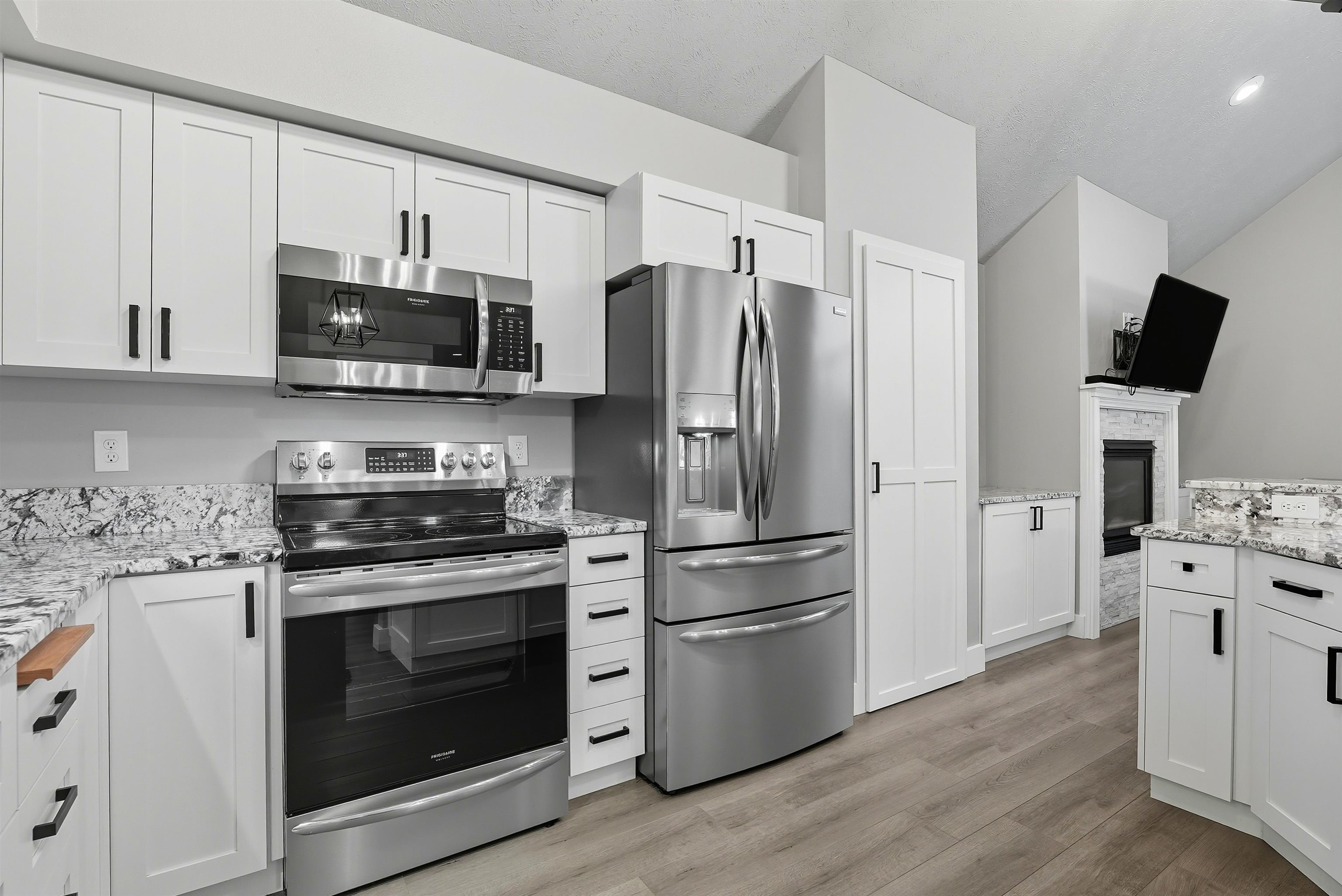 809 West Lincoln Boulevard Spokane, WA 99224 - Photo 3 of 29