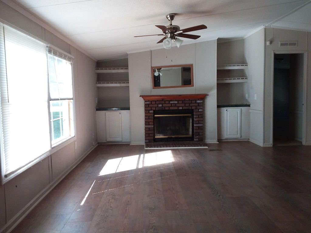 2004 Amity Road Belton, SC 29627 - Photo 2 of 17 Gallery Image 2