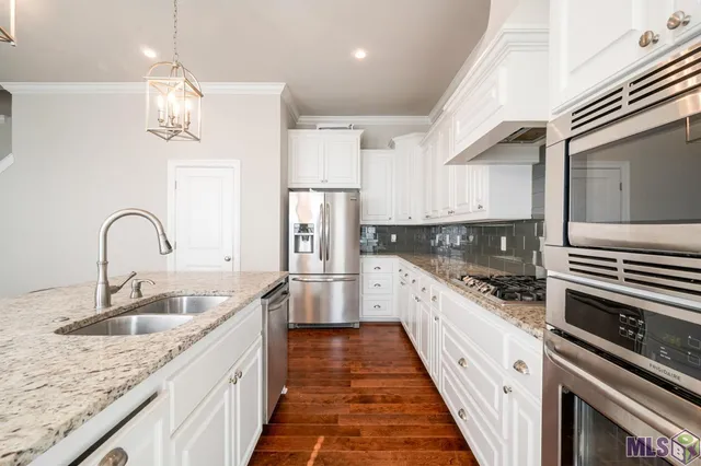 $344,000 | 1267 Americana Boulevard, Zachary, LA 70791