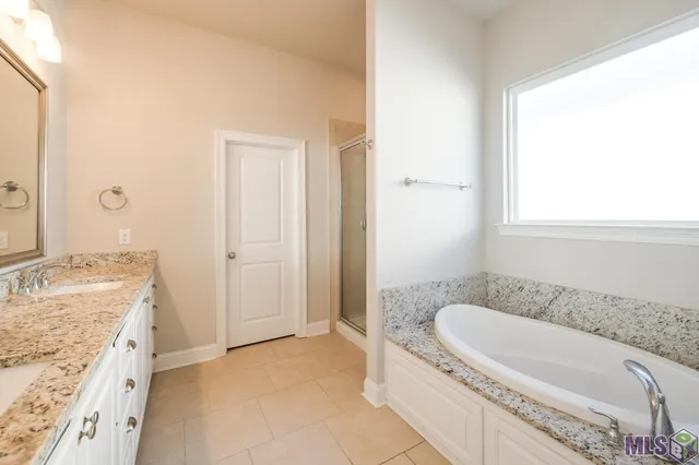 $344,000 | 1267 Americana Boulevard, Zachary, LA 70791