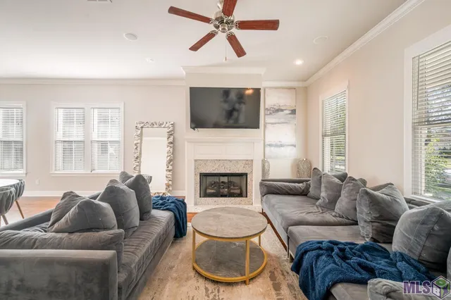 $344,000 | 1267 Americana Boulevard, Zachary, LA 70791