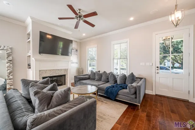 $344,000 | 1267 Americana Boulevard, Zachary, LA 70791