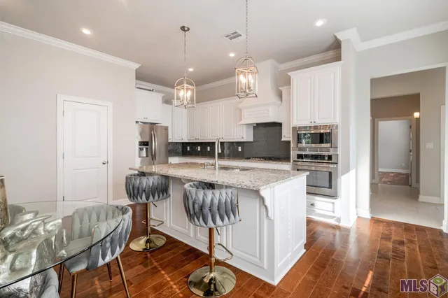 $344,000 | 1267 Americana Boulevard, Zachary, LA 70791