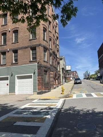 257 Pleasant Street, Unit 9 Worcester, MA 01609 - Photo 2 of 17