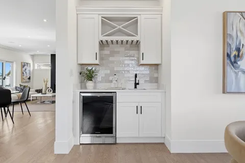 $2,249,000 | 22 Mount Zion Road, Melrose, MA 02176