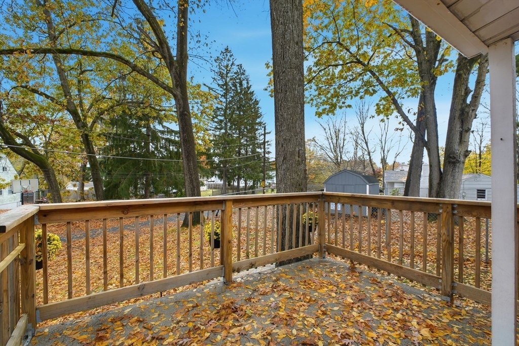 392 Gifford Street Springfield, MA 01118 - Photo 19 of 22