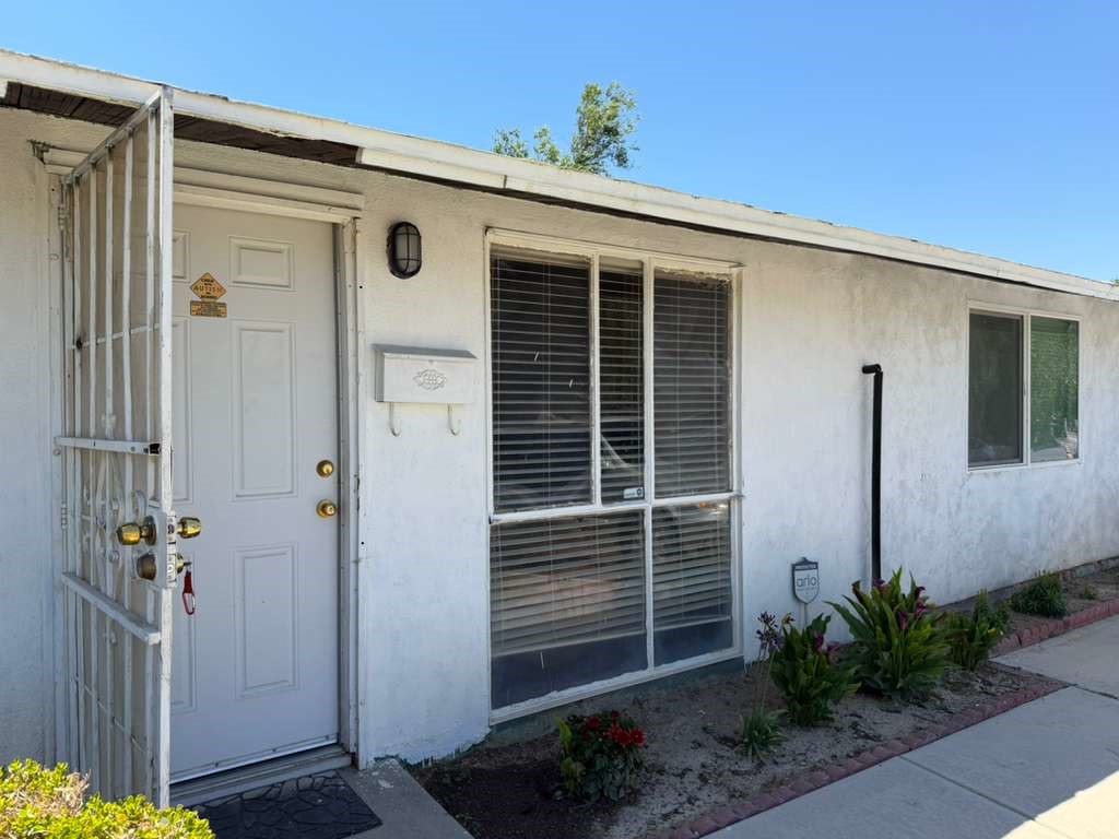 45445 Genoa Lancaster, CA 93534 - Photo 1 of 10