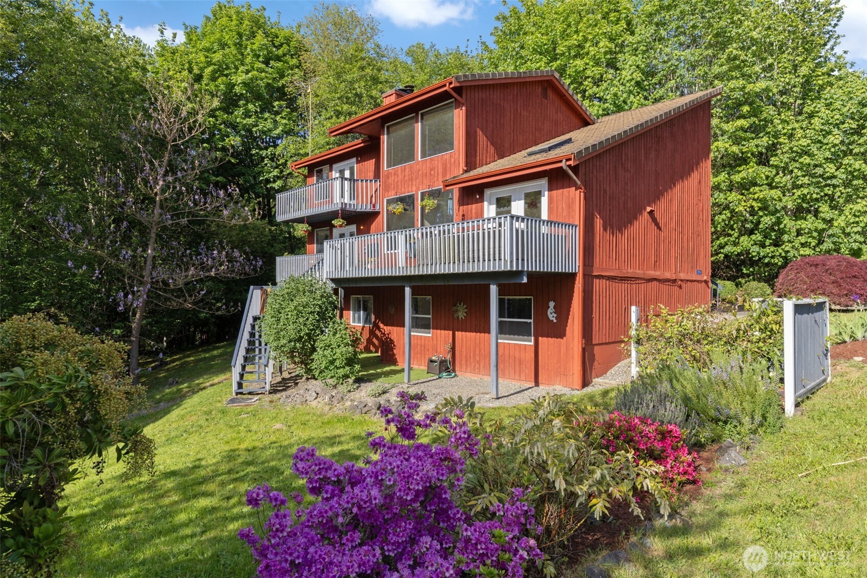 3778 Tracyton Beach Road Northwest Bremerton, WA 98310 - Photo 1 of 33 Gallery Image 1