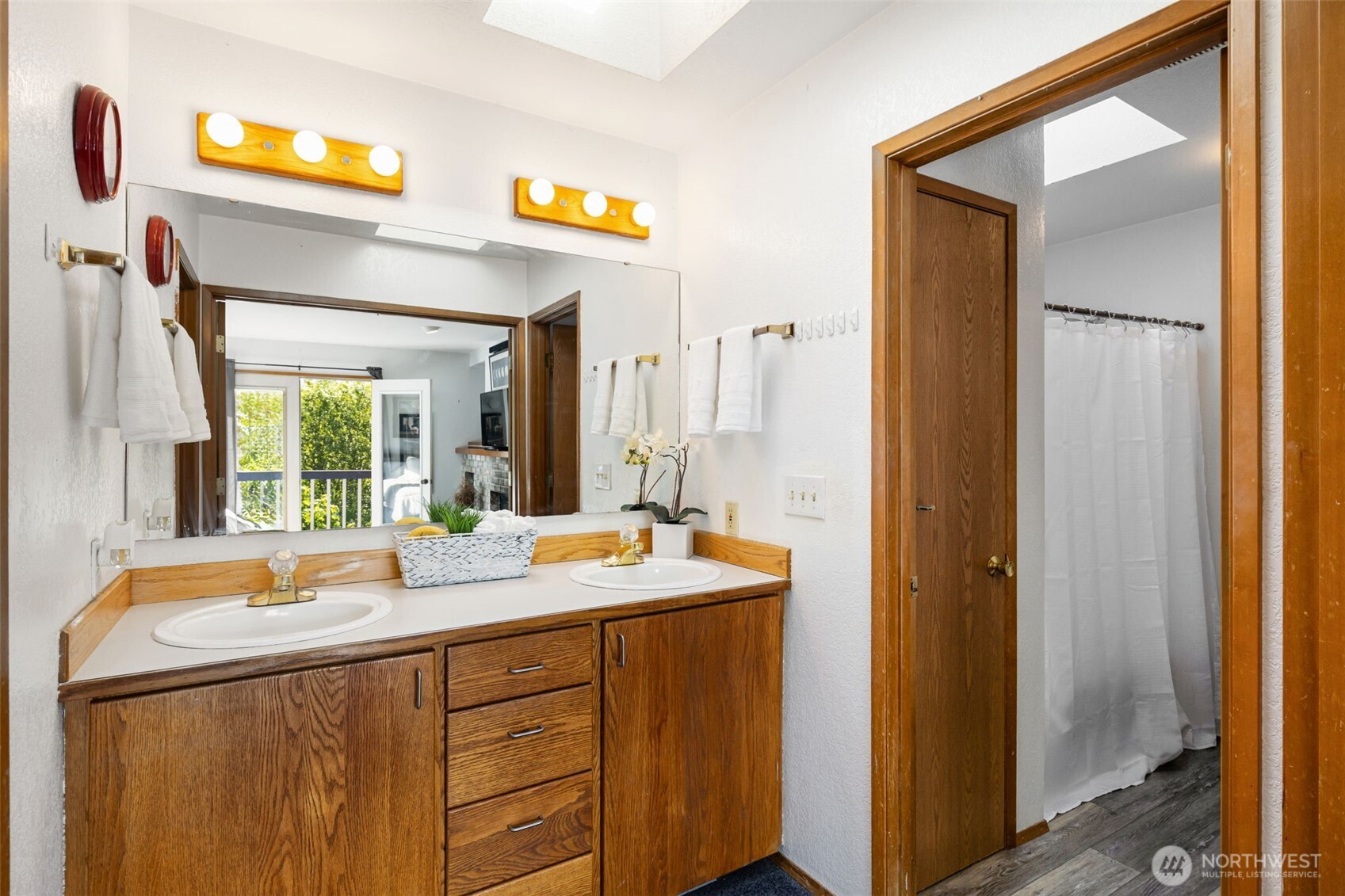 3778 Tracyton Beach Road Northwest Bremerton, WA 98310 - Photo 23 of 33 Gallery Image 23