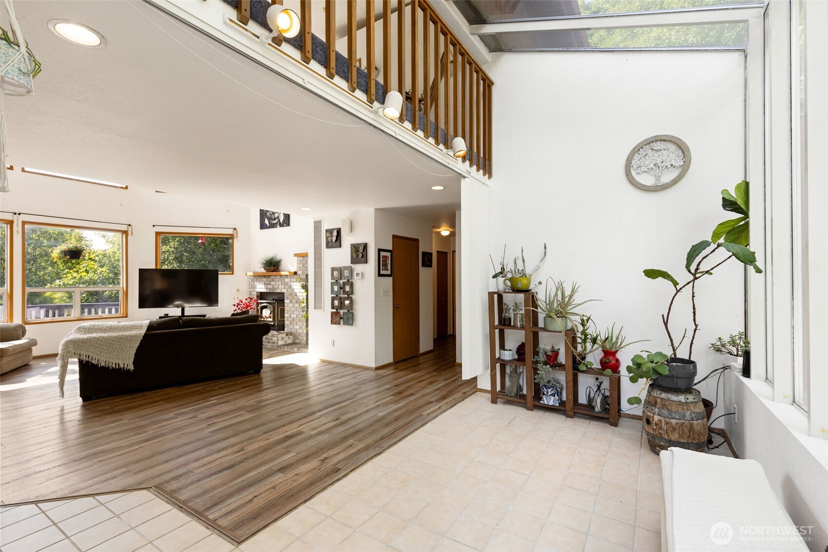 3778 Tracyton Beach Road Northwest Bremerton, WA 98310 - Photo 4 of 33 Gallery Image 4