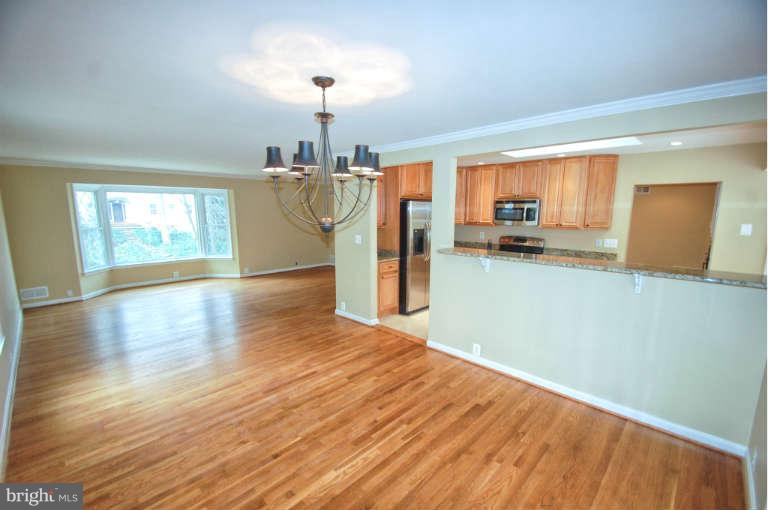 6211 Foxcroft Road Alexandria, VA 22307 - Photo 16 of 30 Dining Room