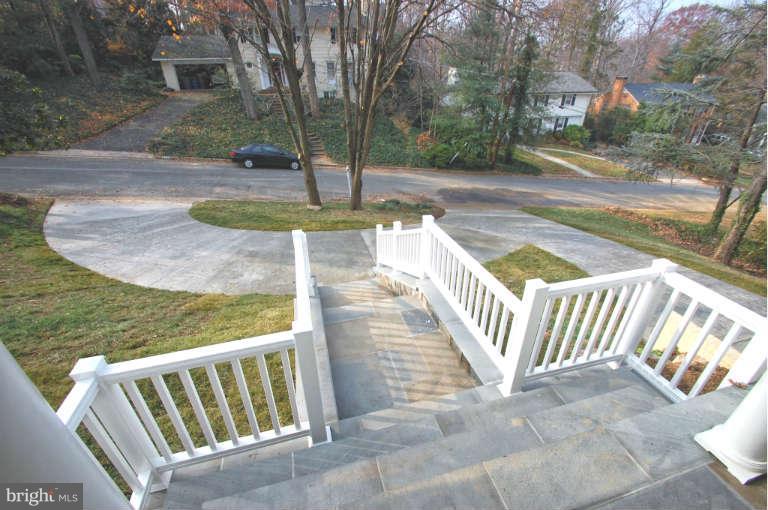 6211 Foxcroft Road Alexandria, VA 22307 - Photo 28 of 30 View