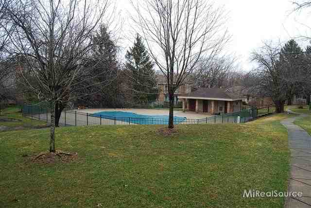 776 Oak Brook Ridge Drive, Unit 160 Rochester Hills, MI 48307 - Photo 17 of 18