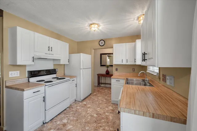 $274,986 | 421 Whitebark Drive, Ladson, SC 29456