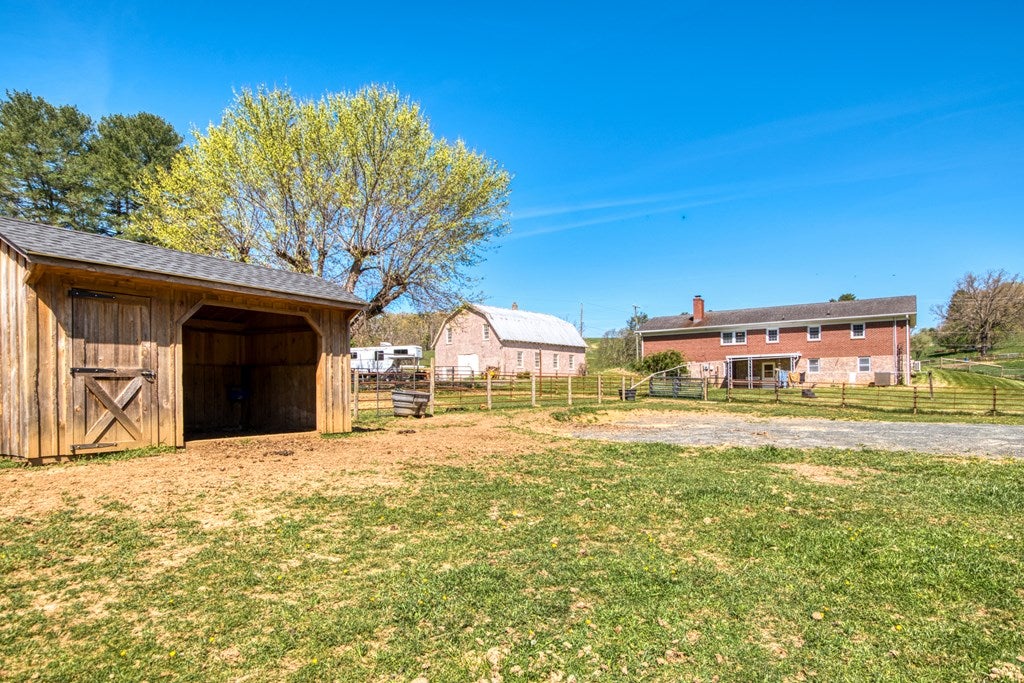2030 Pipers Gap Road Galax, VA 24333 - Photo 19 of 56 Gallery Image 19