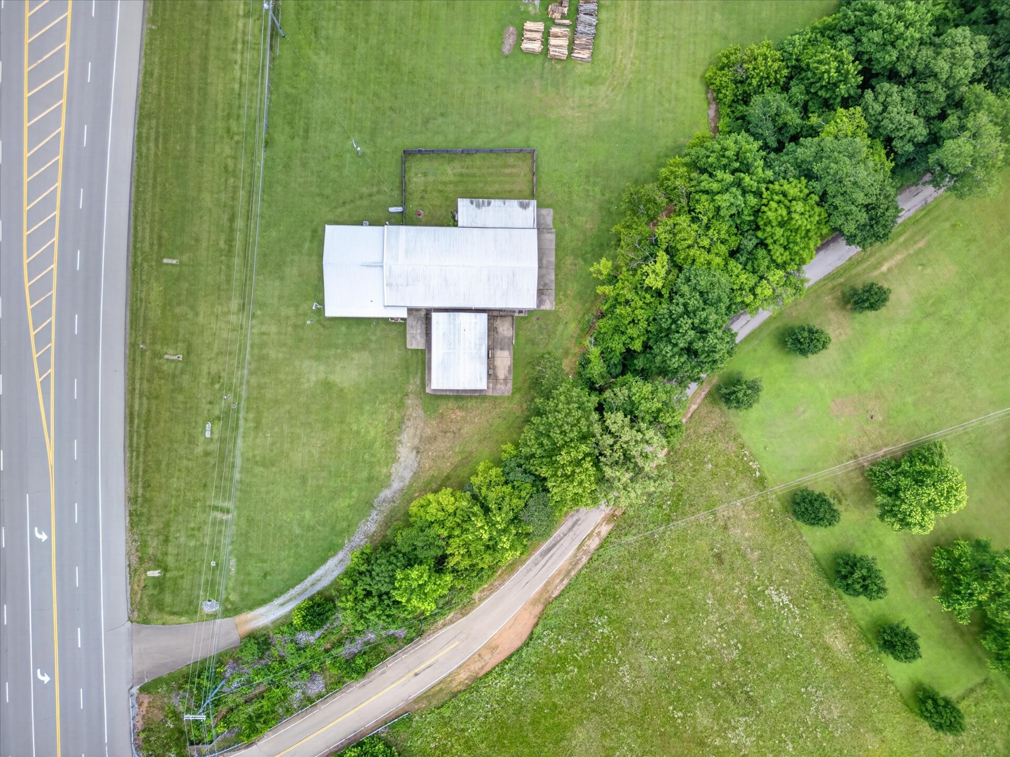 1508 Highway 79 Dover, TN 37058 - Photo 33 of 43