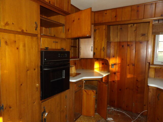 932 Lincoln Road Otsego, MI 49078 - Photo 4 of 20 100_0050