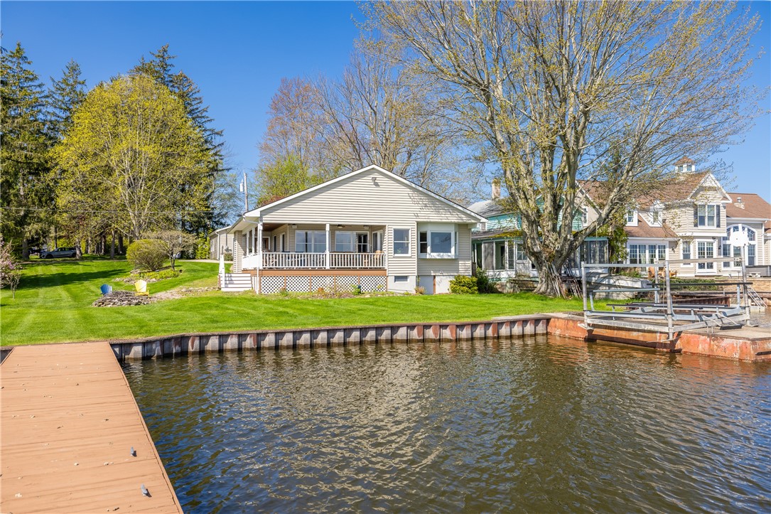 8233 South Shore Road Sodus Point, NY 14555 - Photo 6 of 40
