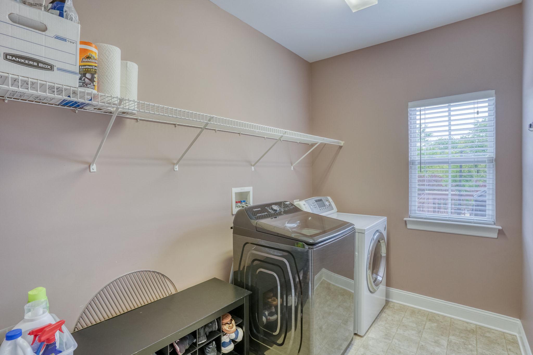 213 Loft Street Townsend, DE 19734 - Photo 45 of 76 a utility room with dryer and washer