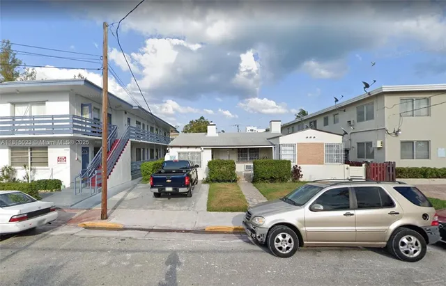 $1,435,000 | 7711 Carlyle Avenue, Miami Beach, FL 33141