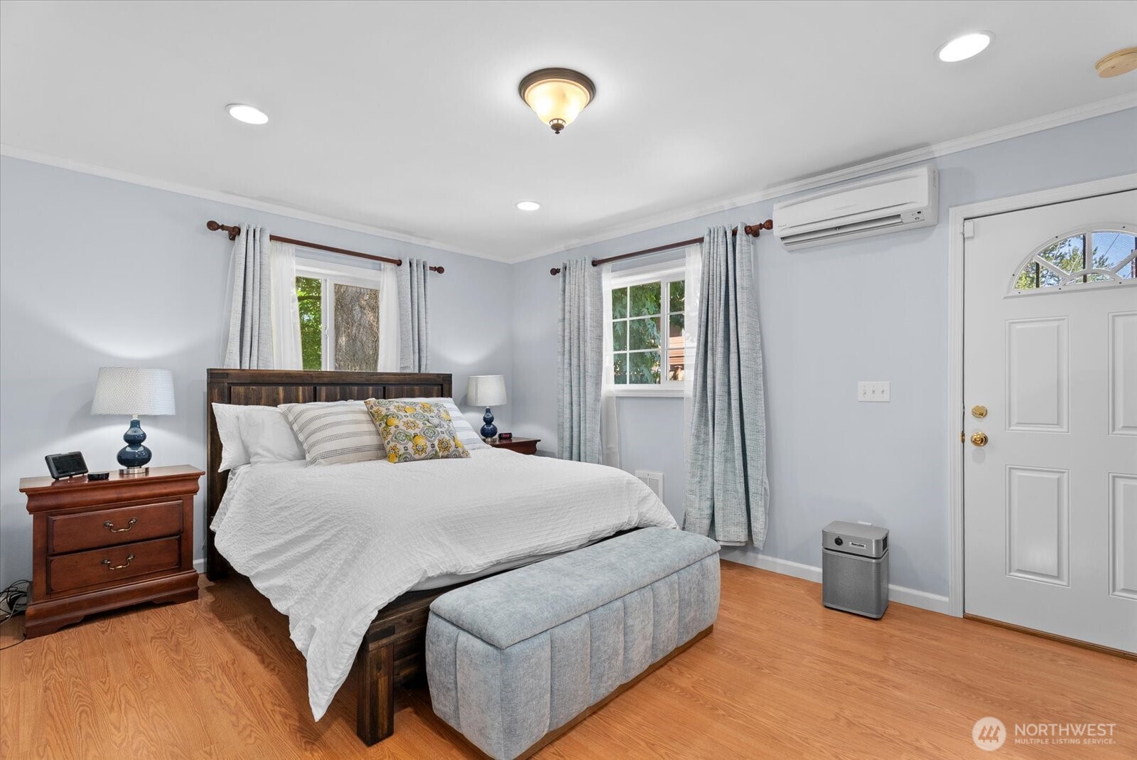 4240 South Rose Street Seattle, WA 98118 - Photo 14 of 26