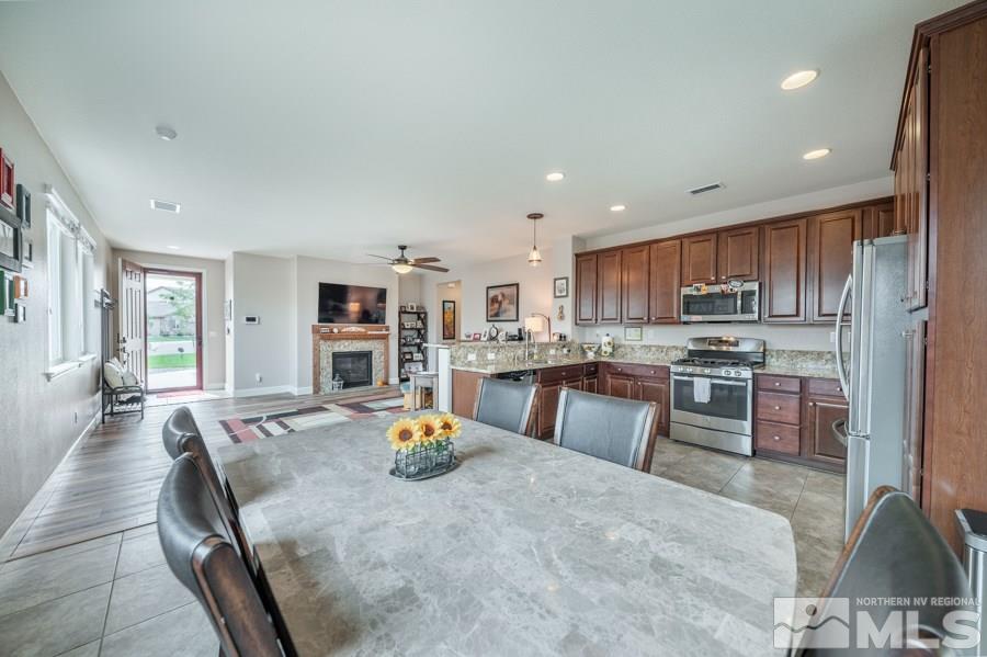 2195 Walton Park Drive Reno, NV 89521 - Photo 6 of 24 Photo 6