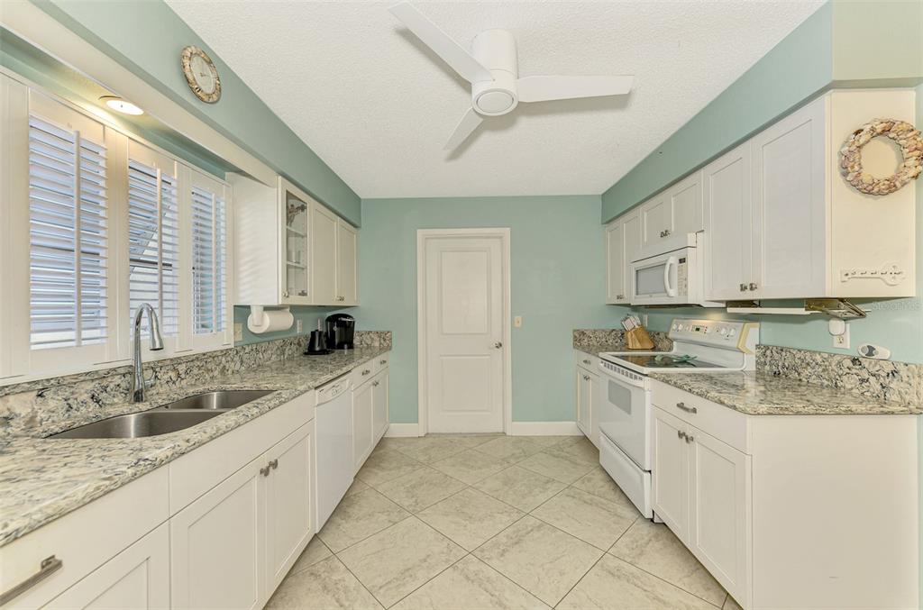 2643 Lear Road Englewood, FL 34224 - Photo 7 of 36