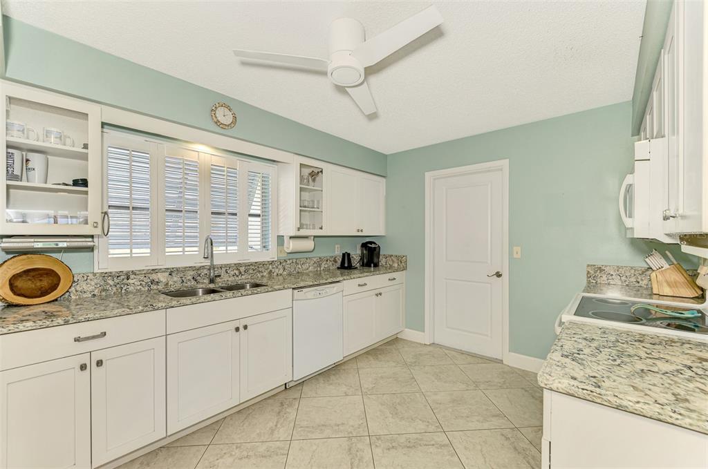 2643 Lear Road Englewood, FL 34224 - Photo 8 of 36
