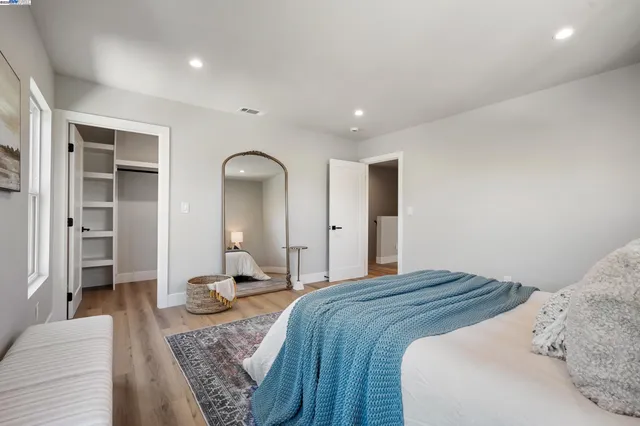 $1,195,000 | 354 49th Street, Oakland, CA 94609