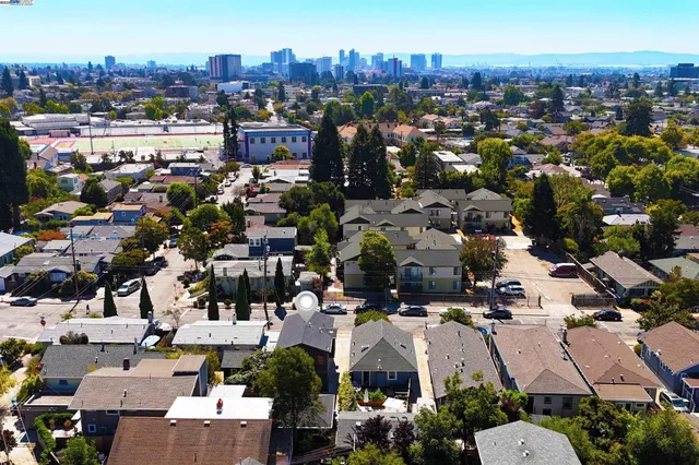$1,195,000 | 354 49th Street, Oakland, CA 94609
