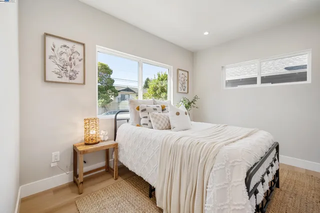 $1,195,000 | 354 49th Street, Oakland, CA 94609