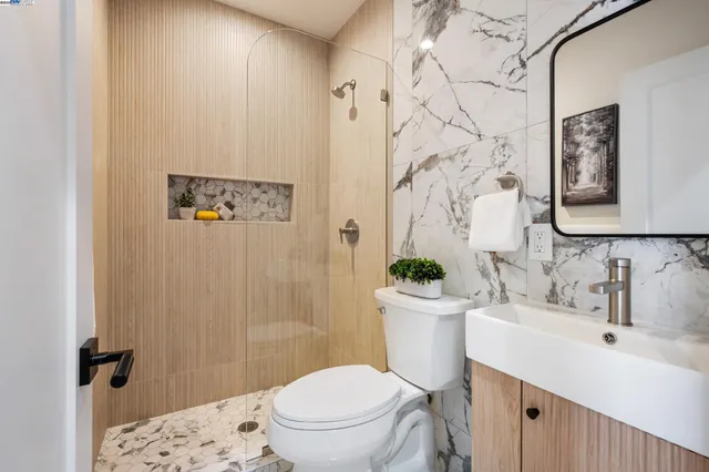 $1,195,000 | 354 49th Street, Oakland, CA 94609