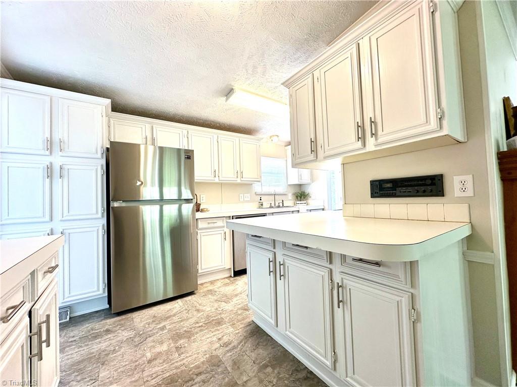 291 Howardtown Road Mocksville, NC 27028 - Photo 12 of 47