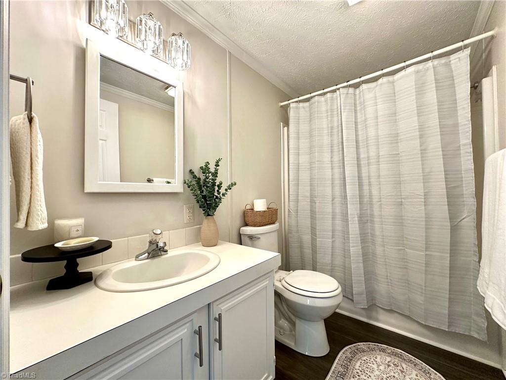 291 Howardtown Road Mocksville, NC 27028 - Photo 27 of 47 Second Bathroom