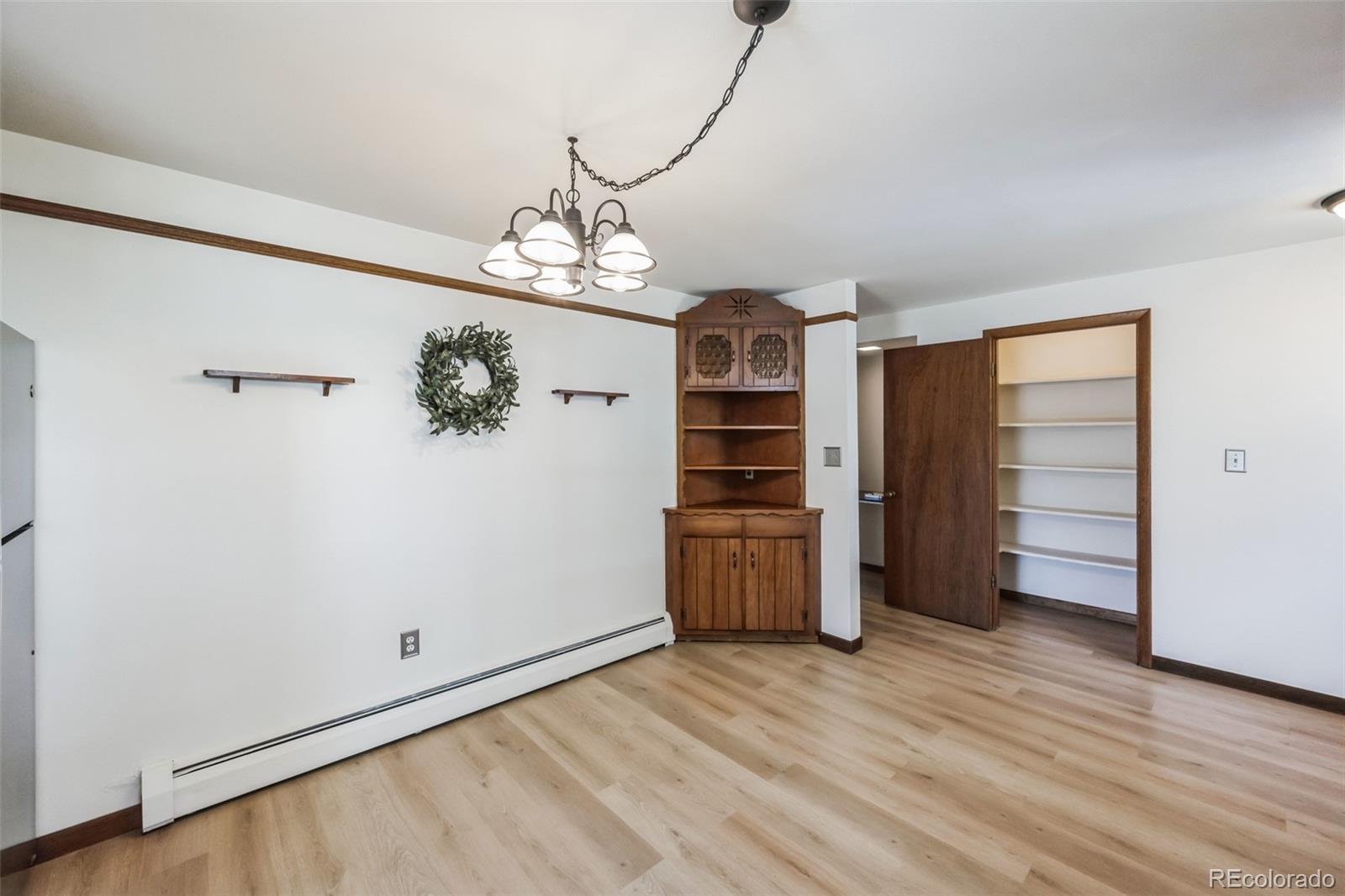 22557 Meadow View Road Morrison, CO 80465 - Photo 6 of 40