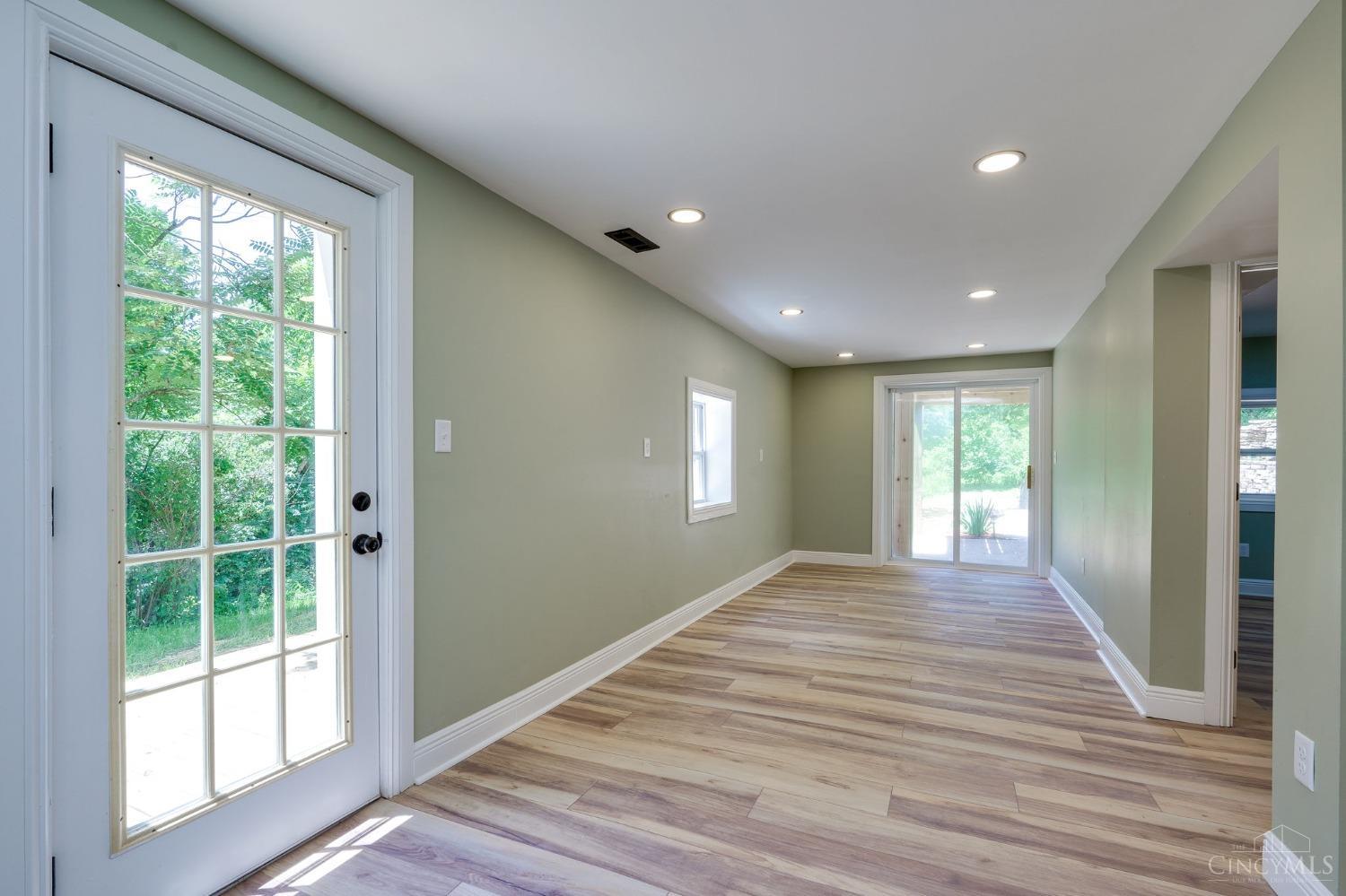 2456 Moores Road Hamilton, OH 45013 - Photo 20 of 35 Gallery Image 20