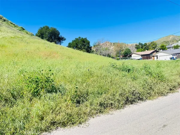 $115,000 | 0 Paradise Road, Val Verde, CA 91384