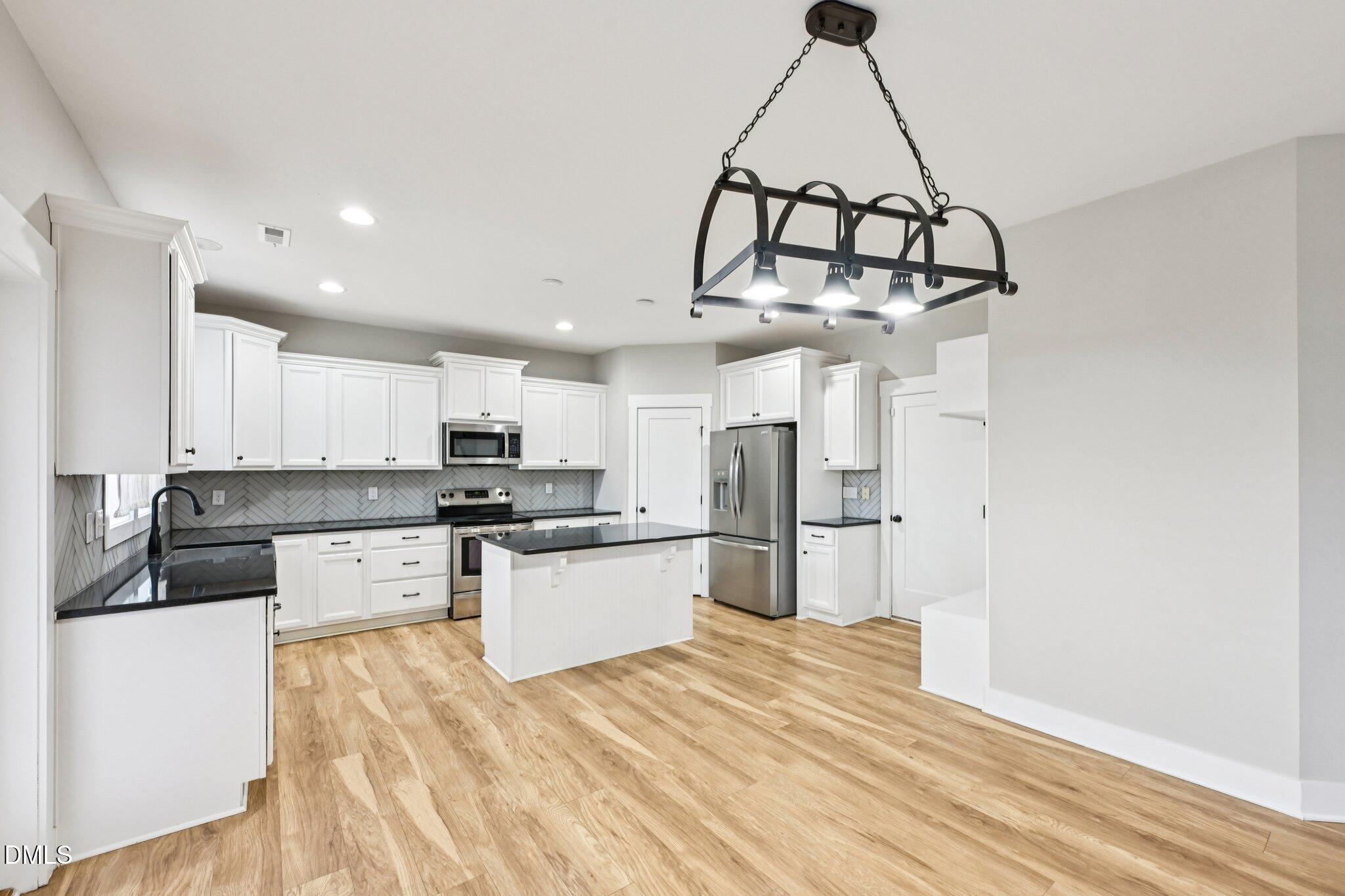 182 Cardinal Ridge Road Chapel Hill, NC 27516 - Photo 14 of 50 14-web-or-mls-Cardinal Ridge Rd-S3012-01