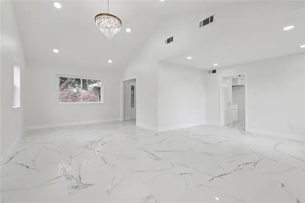 $305,000 | 2620 Jupiter Street, Harvey, LA 70058