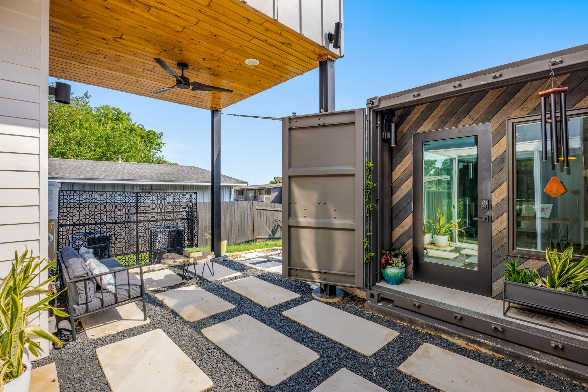 2203 East 51st Street, Unit A Austin, TX 78723 - Photo 5 of 25