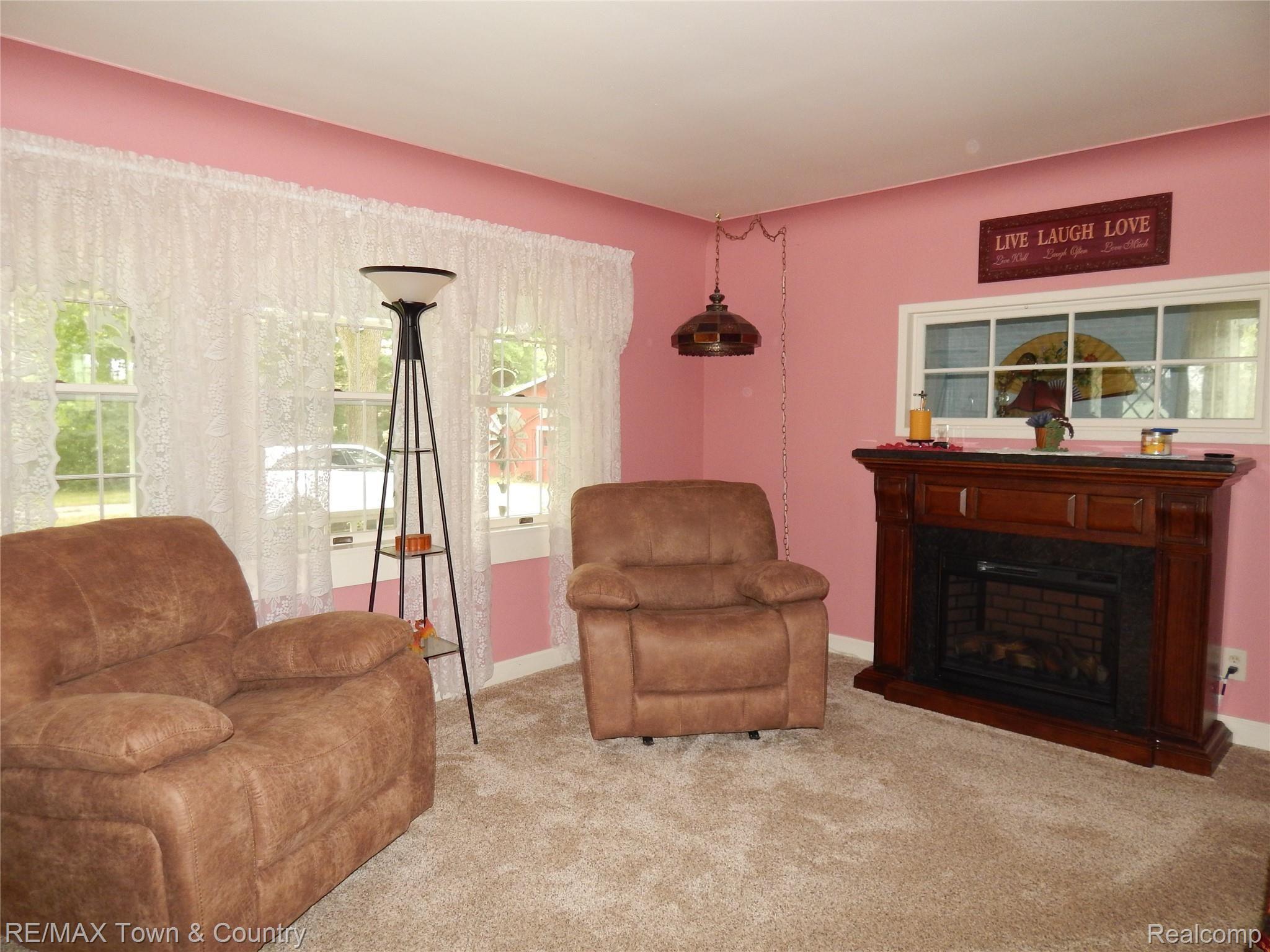 11207 West Pierson Road Flushing, MI 48433 - Photo 16 of 61 DSCN8461.JPG